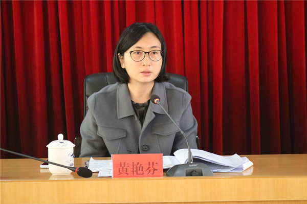 2.恩平市疫情防控指揮部副總指揮、副市長(zhǎng)黃艷芬講話_副本.jpg