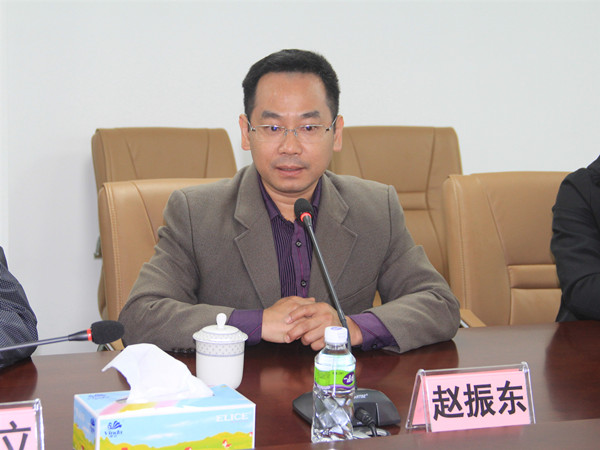 3.江門(mén)市中心醫(yī)院“組團(tuán)式”幫扶專家隊(duì)隊(duì)長(zhǎng)趙振東講話_副本.jpg