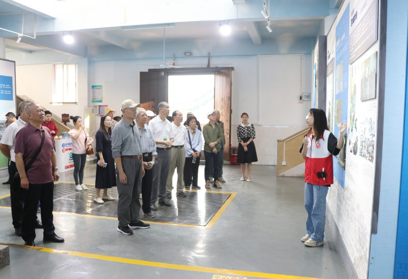 僑聯(lián)離退休干部黨支部到我市開展主題黨日活動1.png
