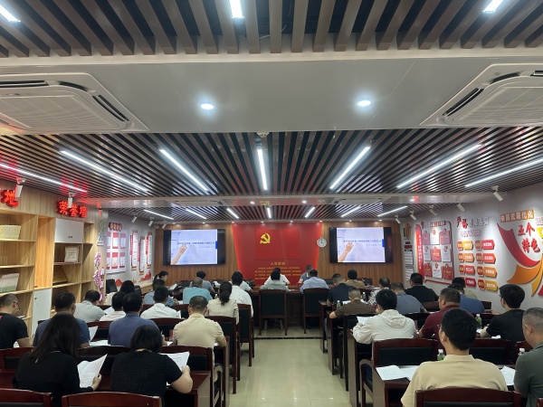 恩平市衛(wèi)生健康局召開2025年第一季度全市院前急救工作質(zhì)控會議。_副本.jpg
