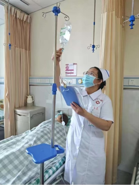 4.恩平市人民醫(yī)院婦科護(hù)士長(zhǎng) 陳映蘭_副本.jpg