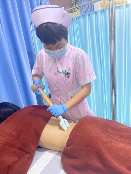 6.江門市五邑中醫(yī)院恩平分院骨傷科護(hù)士長(zhǎng) 梁梅葉_副本.jpg