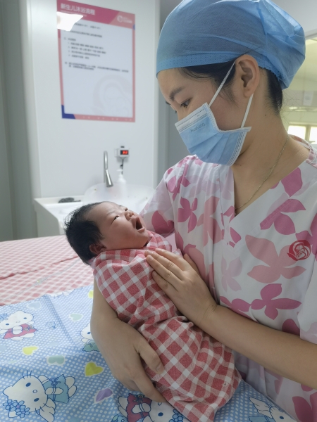 7.恩平市婦幼保健院兒科護(hù)理組長(zhǎng) 劉雙莉_副本.jpg